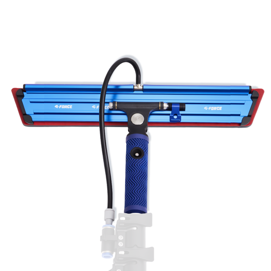 REACH-iT G-FORCE 18" Hand Tool; flat pivoting water fed scrubbing pad for professional window cleaning agitation