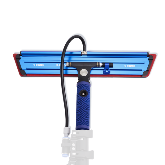REACH-iT G-FORCE 14" Hand Tool; flat pivoting water fed scrubbing pad for professional window cleaning agitation