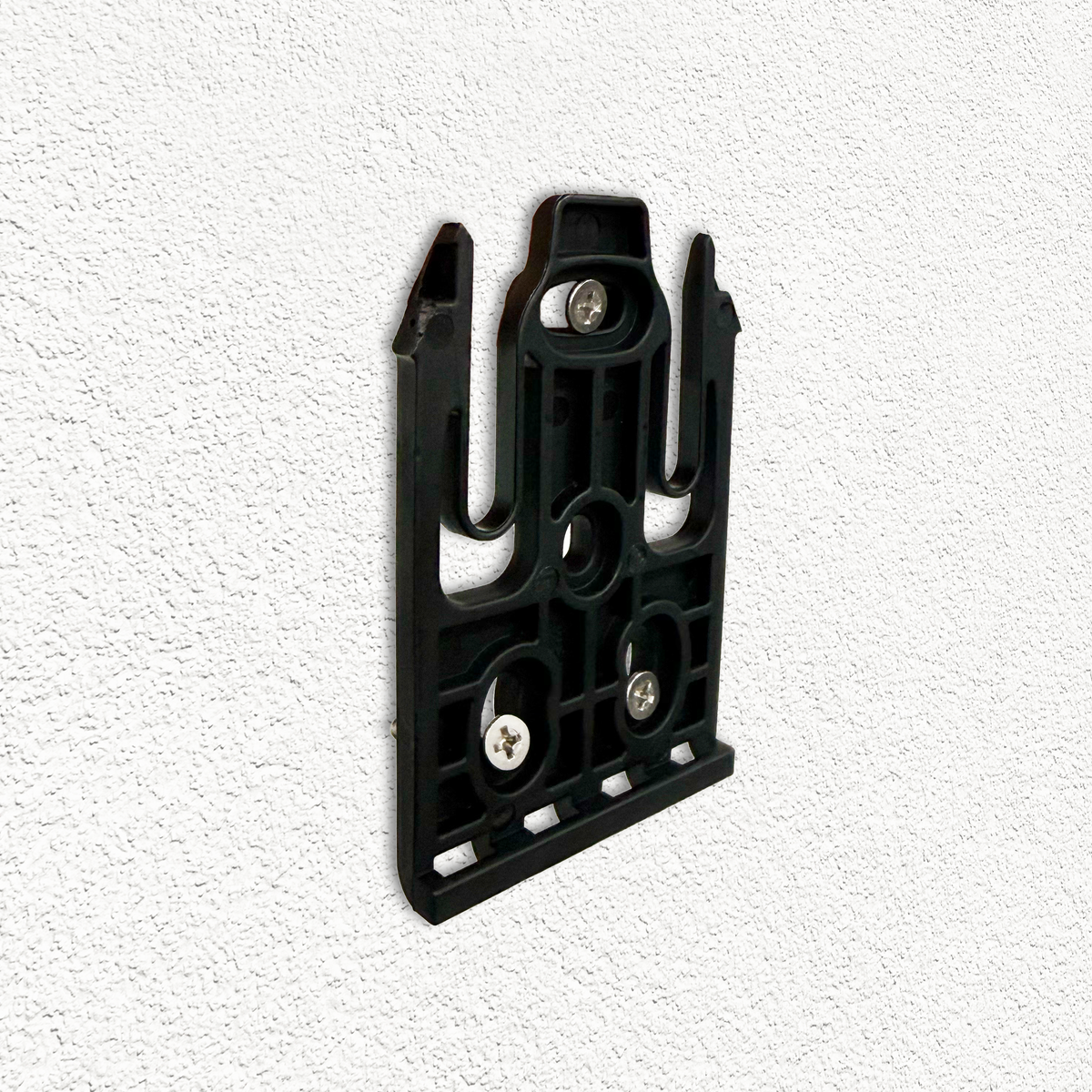 REACH-iT MEGA Wall Mount Clip; secure storage bracket for organizing REACH-iT brushes and accessories in vans or workshops